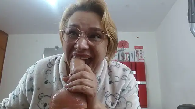 krystal_thomson