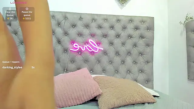 Hannah_Miller__