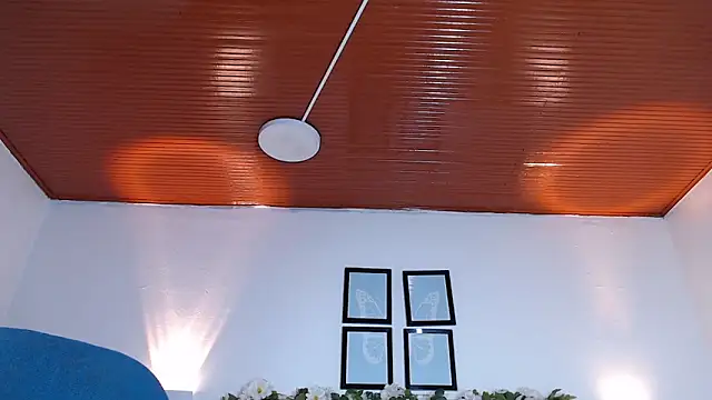 Megan_05_