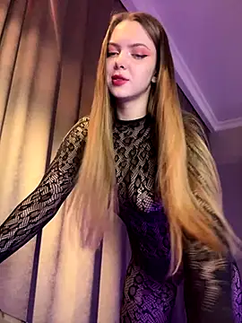 Nikole_Boom