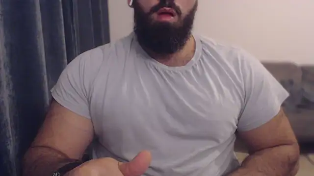 hugemachohandsome