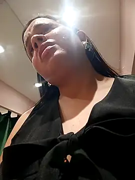 Julieth_hot-69