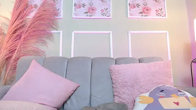 CurlyDani
