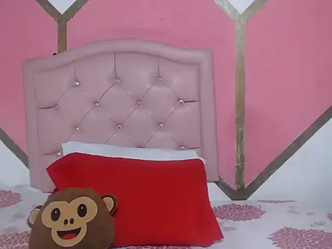 Madeline_Woods