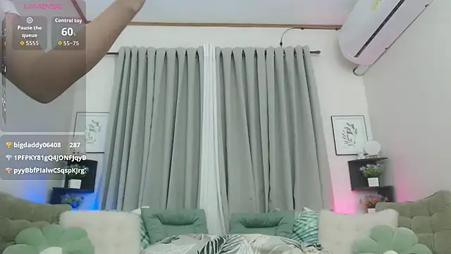PrettyBlythes_TS