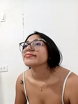 -VICKKY