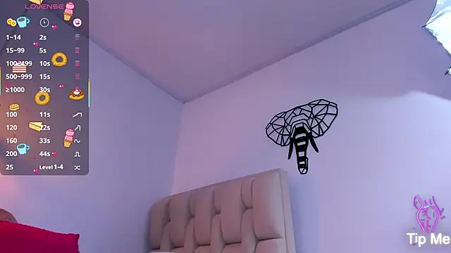 cassiehoward14 - Cassiehoward14's free webcam