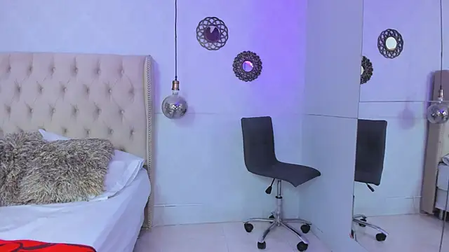 scarleett_brown_