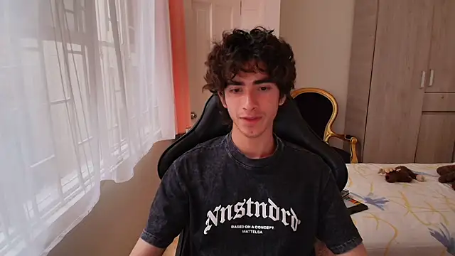 Nude_Boy18
