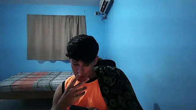 jaket_lovers - Jaket_lovers's free webcam