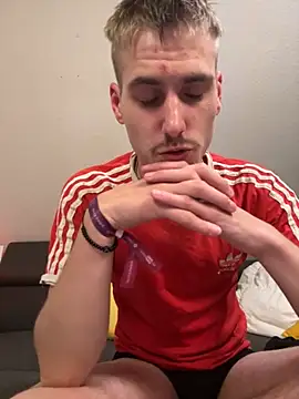 cookieboy88 - Cookieboy88's free webcam - UK Sex Cams