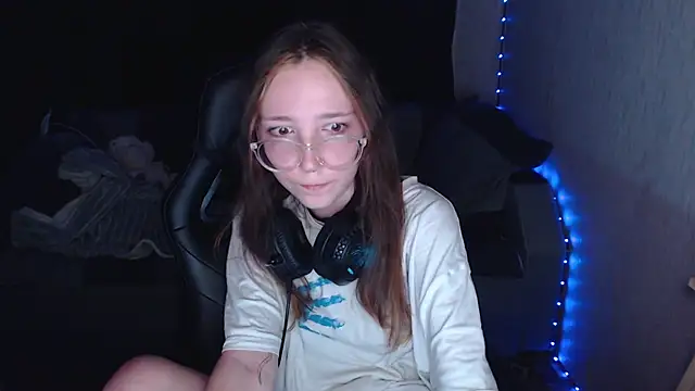 ameliakamishiro - AmeliaKamishiro's free webcam - UK Sex Cams