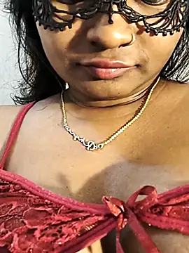 fantasy_queen_07 - FANTASY_QUEEN_07's free webcam - UK Sex Cams