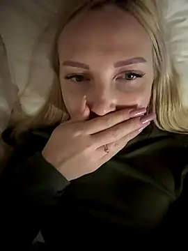 aleksandrakis - Aleksandrakis's free webcam - UK Sex Cams