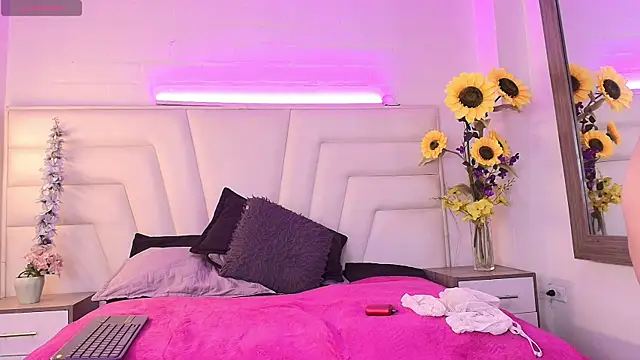 elly_astown - Elly_Astown's free webcam - UK Sex Cams
