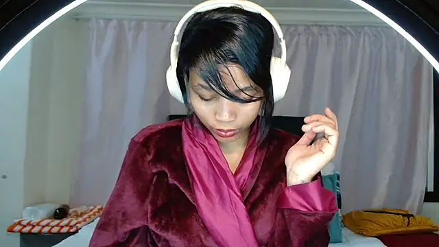 -cleowilliams- - -cleowilliams-'s free webcam - UK Sex Cams