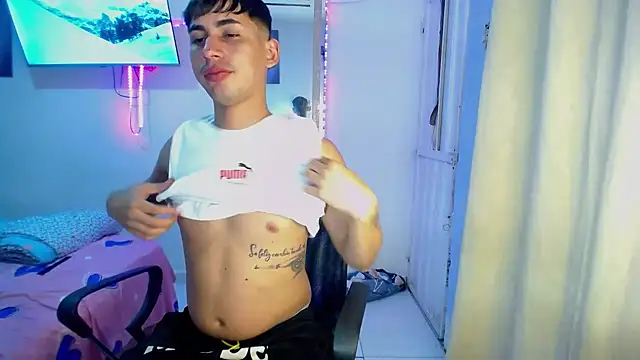 boy_latino_sex - Boy_latino_sex's free webcam - UK Sex Cams