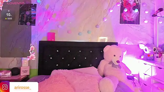 ariana_rosse__ live cam screenshot malefemale on LiveWebCameras – Live Webcams & Video Chat