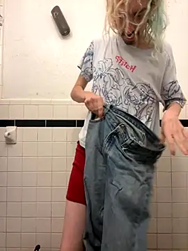 tallnerdyguy - Tallnerdyguy's free webcam