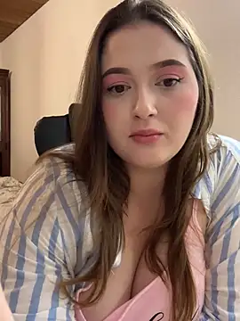  Kamilla_Loop chat room