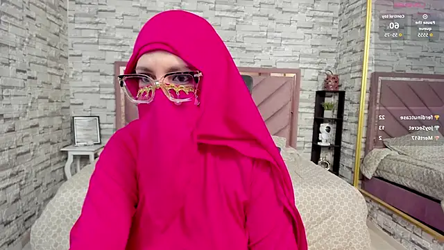  Aisha_Hadi chat room