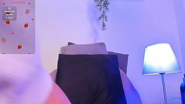 vampgyal - Vampgyal's free webcam - UK Sex Cams