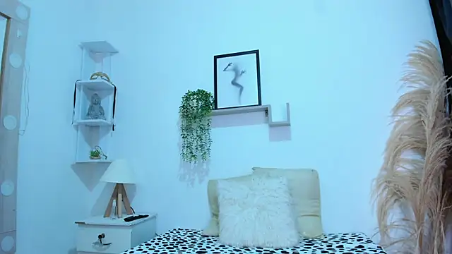 Samanta_Monroe