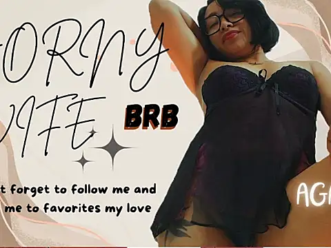 hornywife_