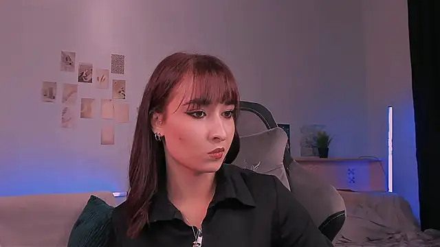 yourfitoviolett - Yourfitoviolett's free webcam - UK Sex Cams