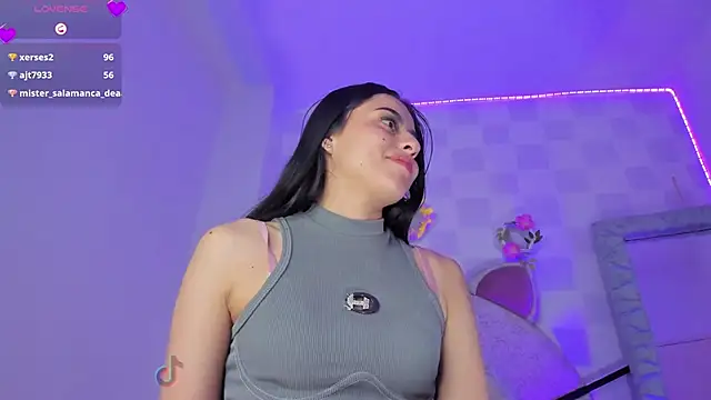nattaly_adams