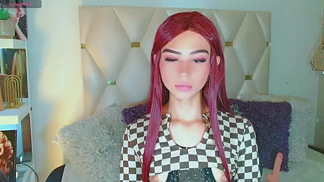 Sarahh-Sophia