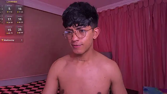 teobrowny - Teobrowny's free webcam