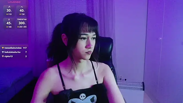 lewd_pillows Live Webcam on Stripchat