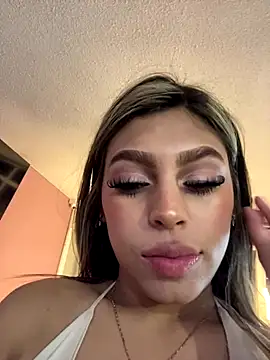 ZoeMillerPink_
