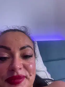 HotLivv69