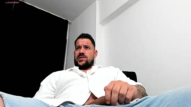 musclemonster31 (Ask my age) - cym show