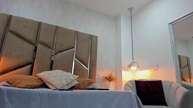Martinaa_Jones_