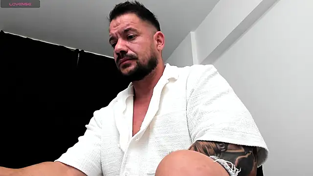 musclemonster31 - Musclemonster31's free webcam
