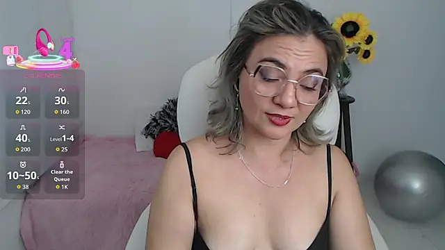 ghada_milf - Ghada_milf's free webcam - UK Sex Cams