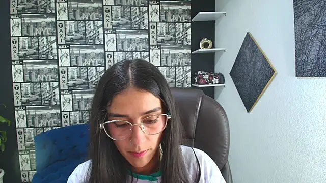 danielamonroe - DanielaMonroe's free webcam - UK Sex Cams
