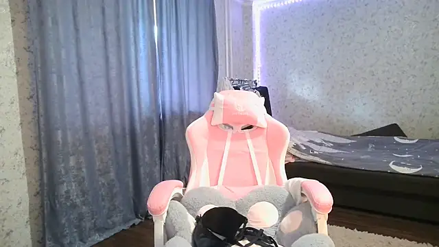 keicyklark - KeicyKlark's free webcam - UK Sex Cams