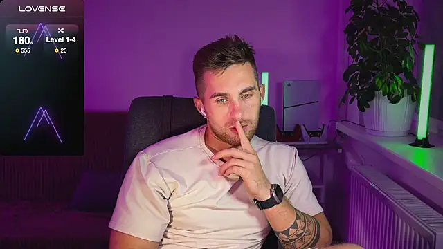 sweeet__boy - Sweeet__boy's free webcam - UK Sex Cams