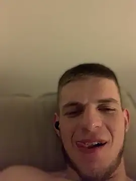 omg6phoo9 (M young) - Кончу очень много с Перми🔥🔥🔥😋😋🤤🤤