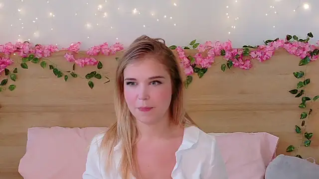 lilith_bonheur - Lilith_Bonheur's free webcam - UK Sex Cams