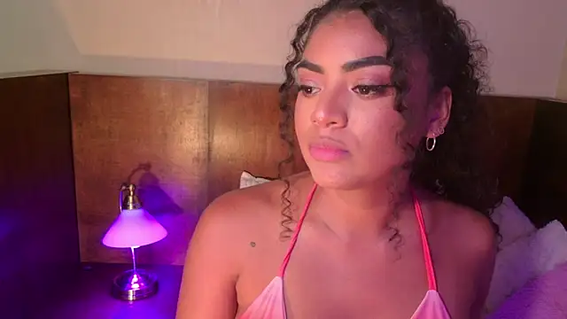 Carly_Monroe_
