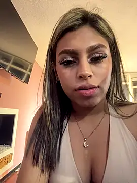 ZoeMillerPink_