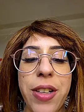 lisandrelavenale - LisandreLaVenale's free webcam - UK Sex Cams