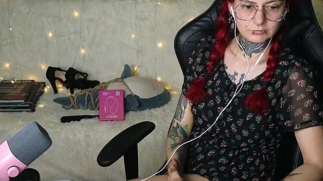 ginger_stay - Ginger_Stay's free webcam - UK Sex Cams