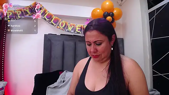 emmajhomson - EmmaJhomson's free webcam - UK Sex Cams
