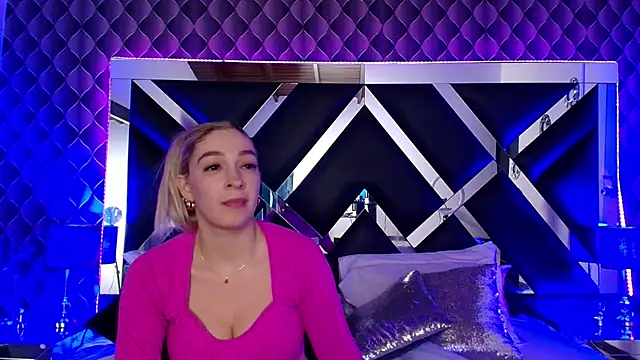 victoriaa_lee_